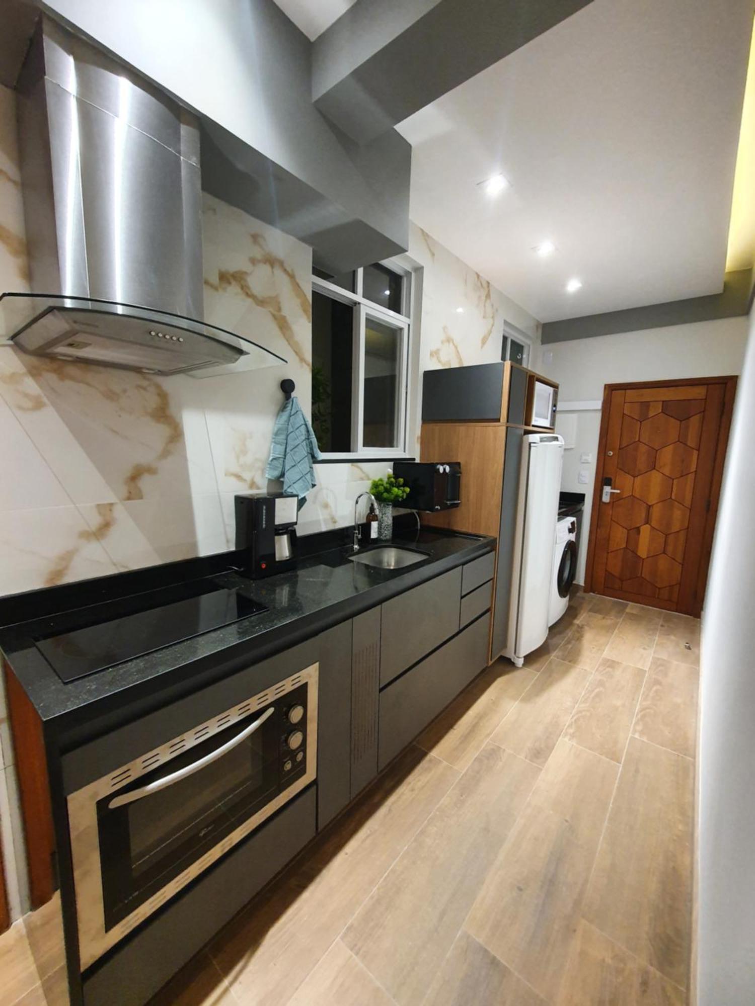 Apartamento Studio Completo Copacabana 1 Quadra Da Praia Com Garagem *